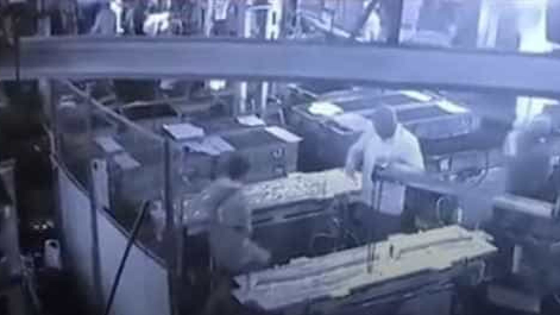 Brincadeira entre funcionário e chefe termina em tragédia na Índia