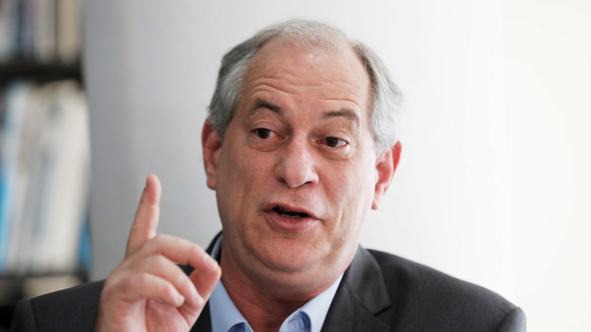 'Essa história de petista e anti-petista vai matar o país', diz Ciro