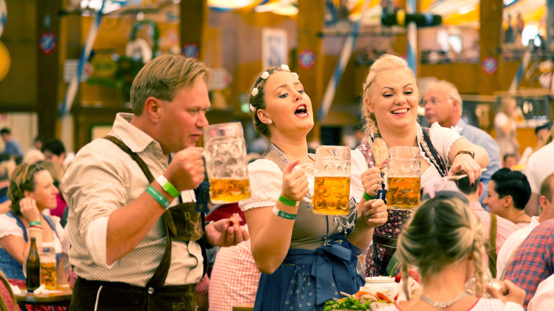 7 palavras que você precisa aprender para não fazer feio na Oktoberfest
