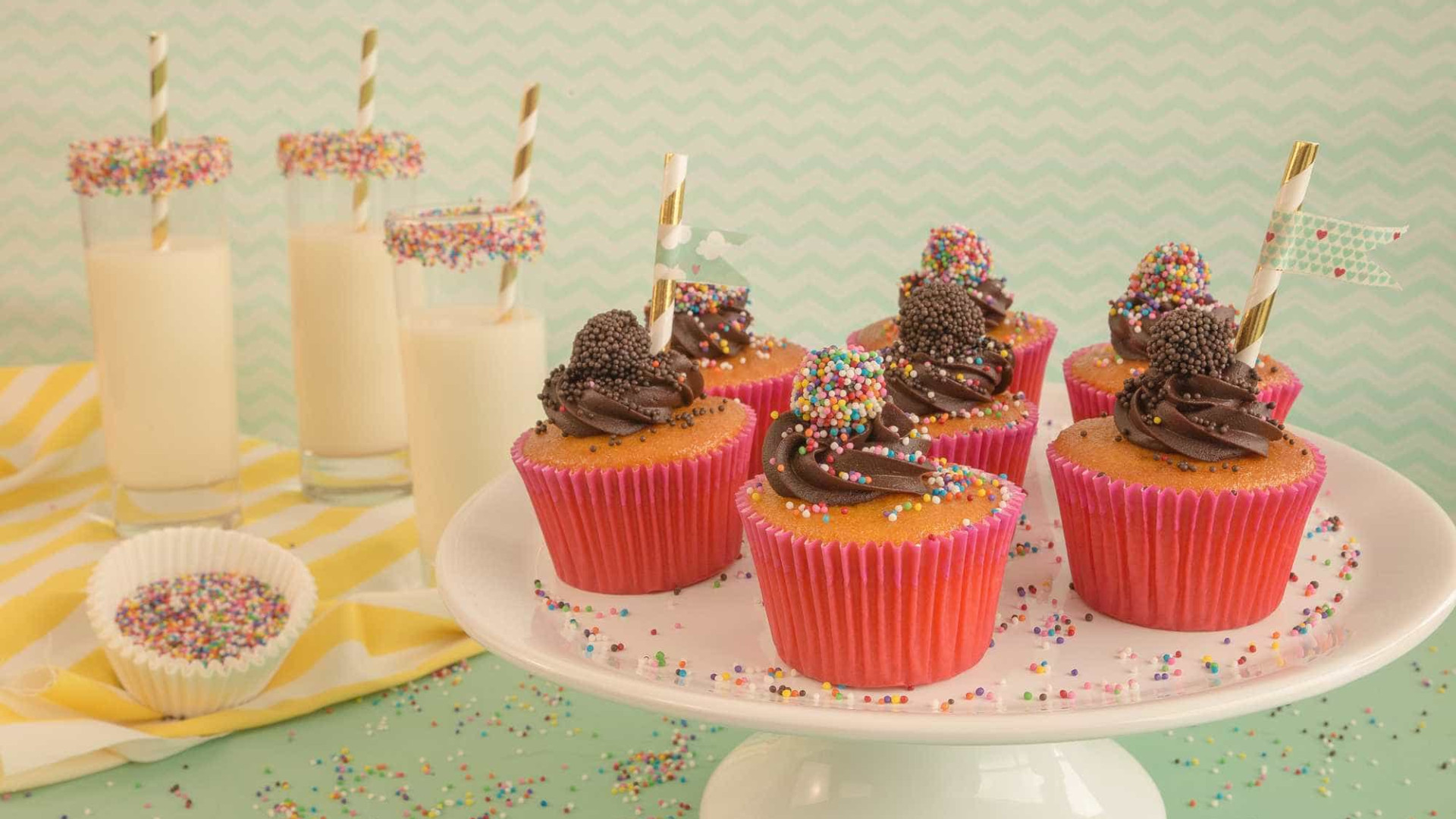 Faça cupcake de cenoura com brigadeiro para o dia das crianças