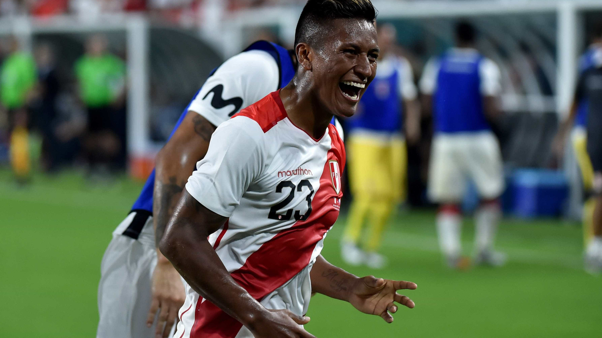 Com 2 gols de Aquino, Peru faz 3 a 0 no Chile em amistoso