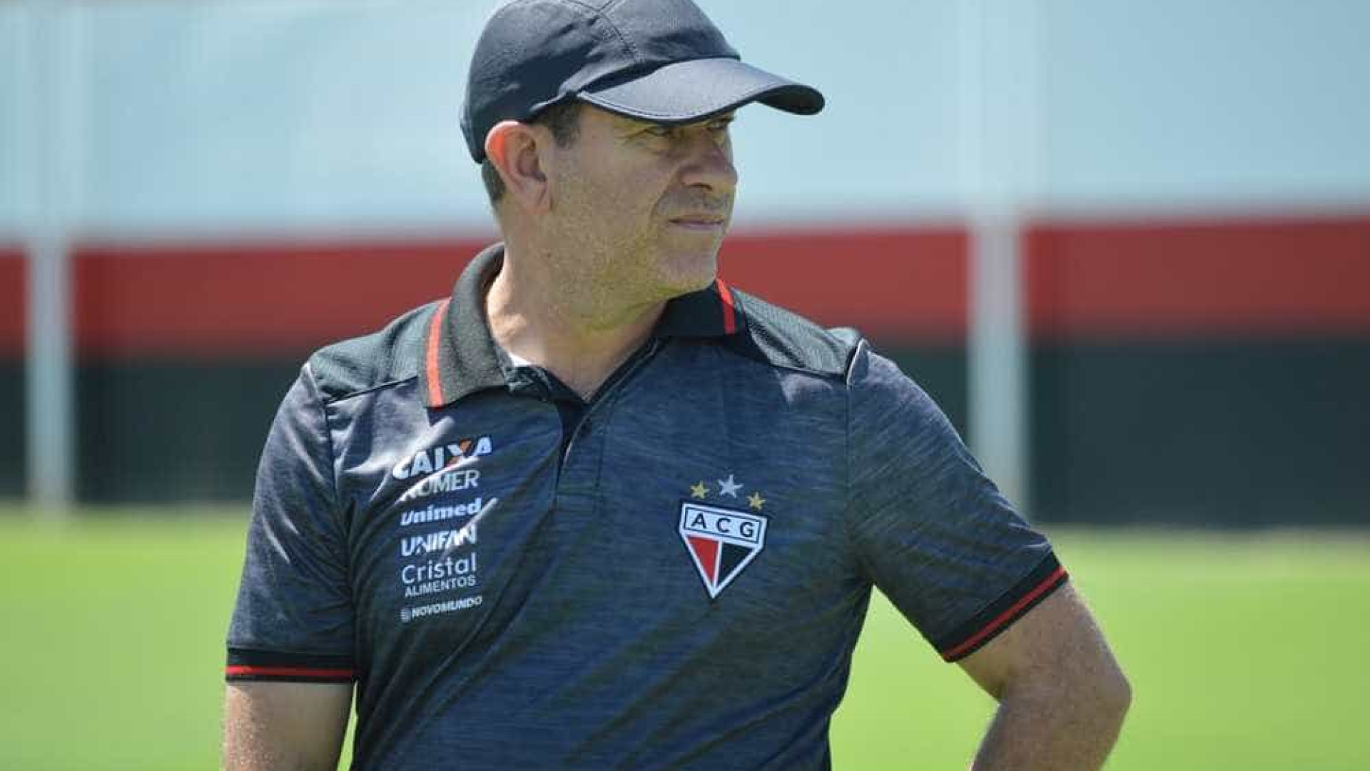 Atlético-GO demite Claudio Tencati após derrota para o Sampaio Corrêa