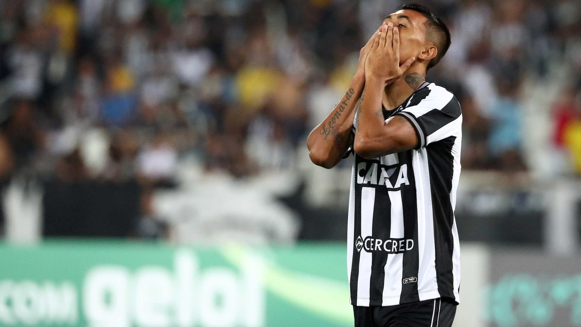 Ceará e Botafogo empatam e se embolam contra degola