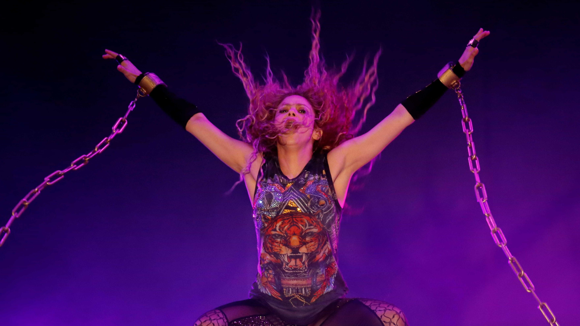 Shakira é orientada a não mencionar eleições em shows no Brasil