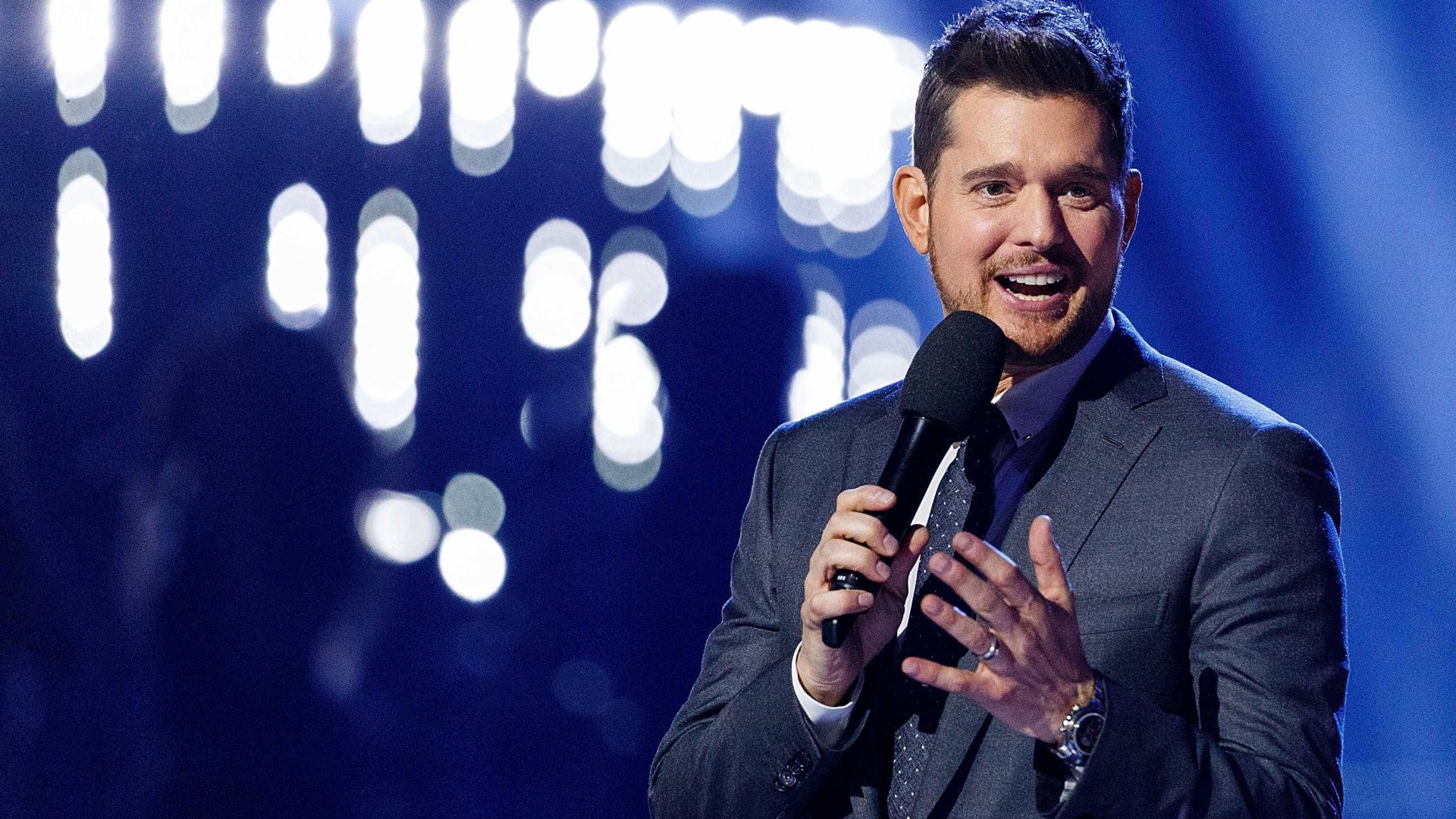 Michael Bublé desmente aposentadoria: 'Só com a minha morte'