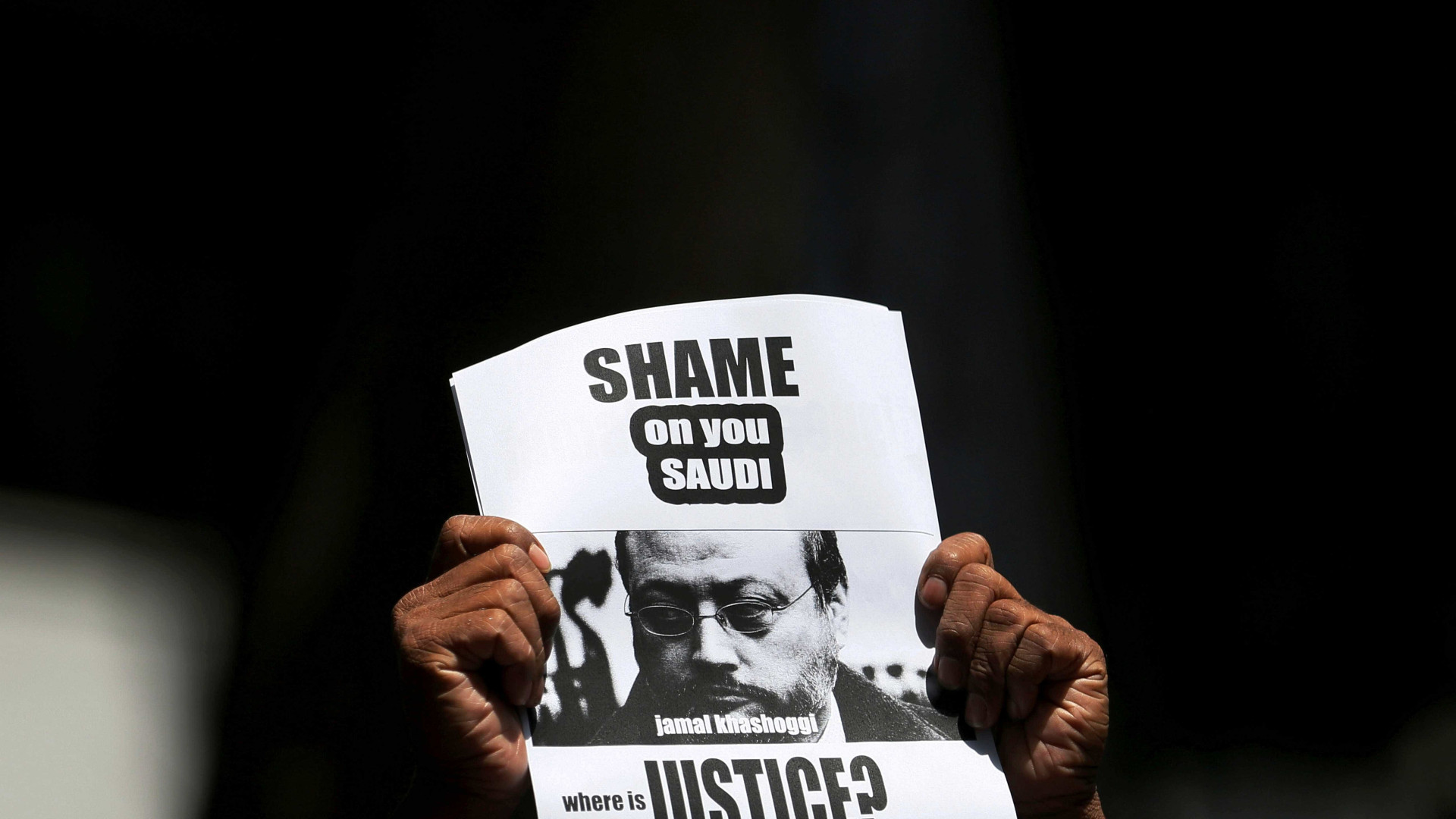 Riad espionou Khashoggi com software israelense, diz Snowden