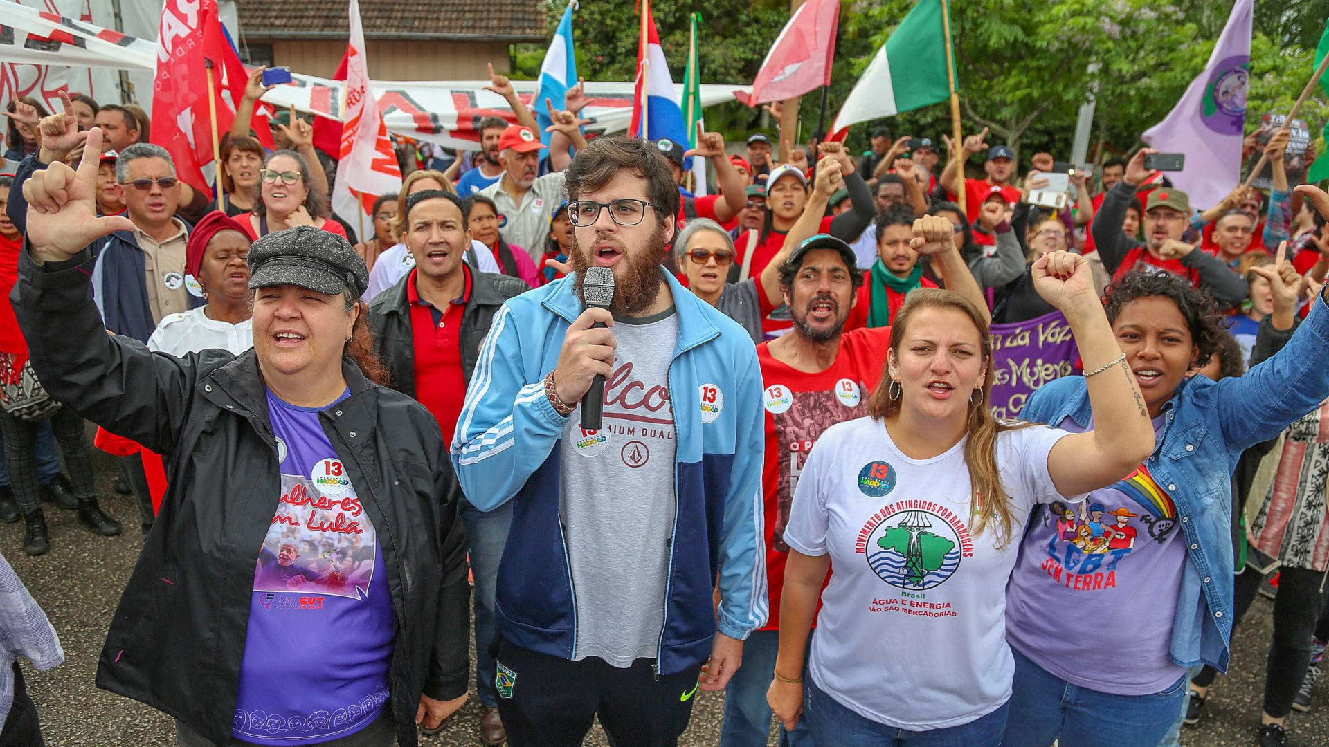 Acampamento pró-Lula é desmontado em Curitiba, mas vigília permanece