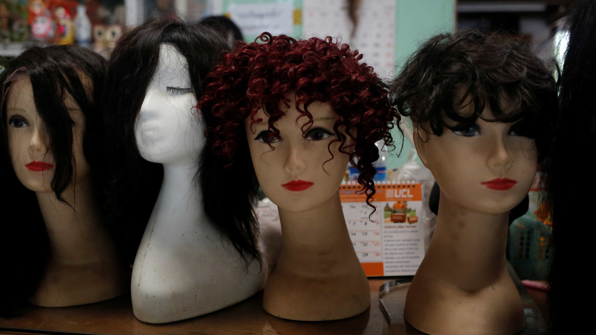 Peruca 'lace wig' é a nova febre entre famosas; saiba como usar