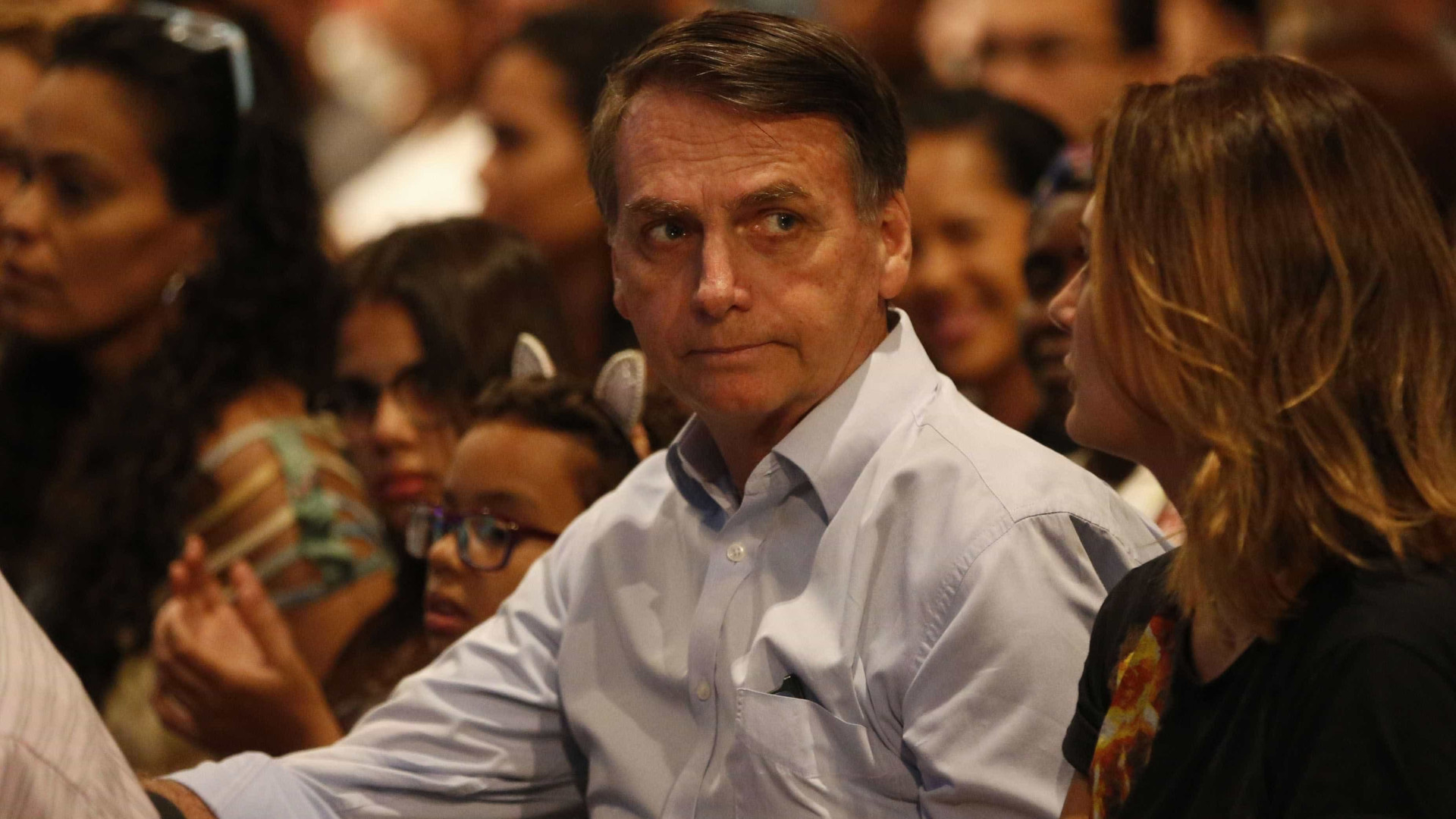 Bolsonaro desembarca no DF hoje e é esperado em sessão no Congresso