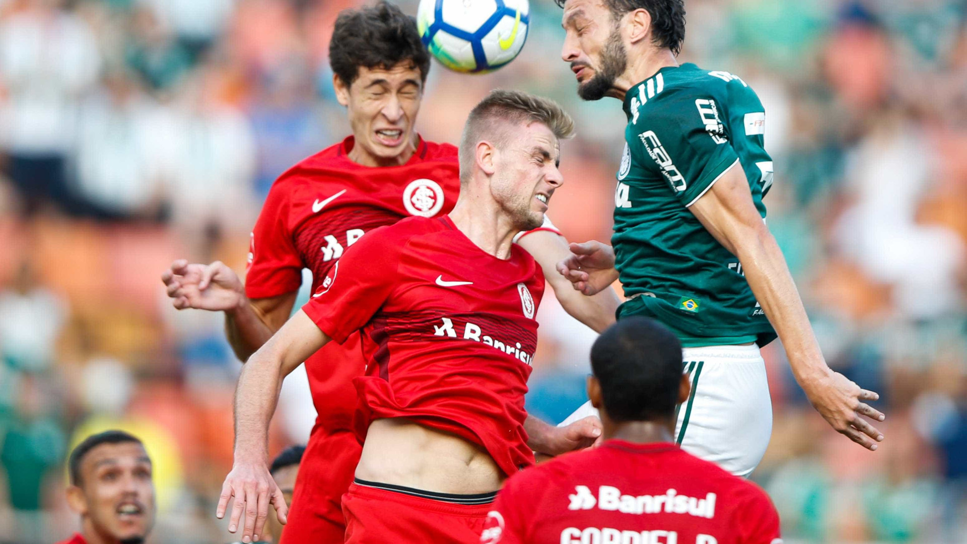 Palmeiras e Inter trocam farpas e aumentam disputa de bastidores