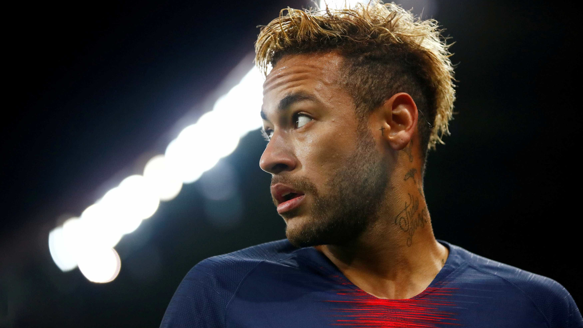 Bônus por ética rende nova polêmica a Neymar no Paris Saint-Germain