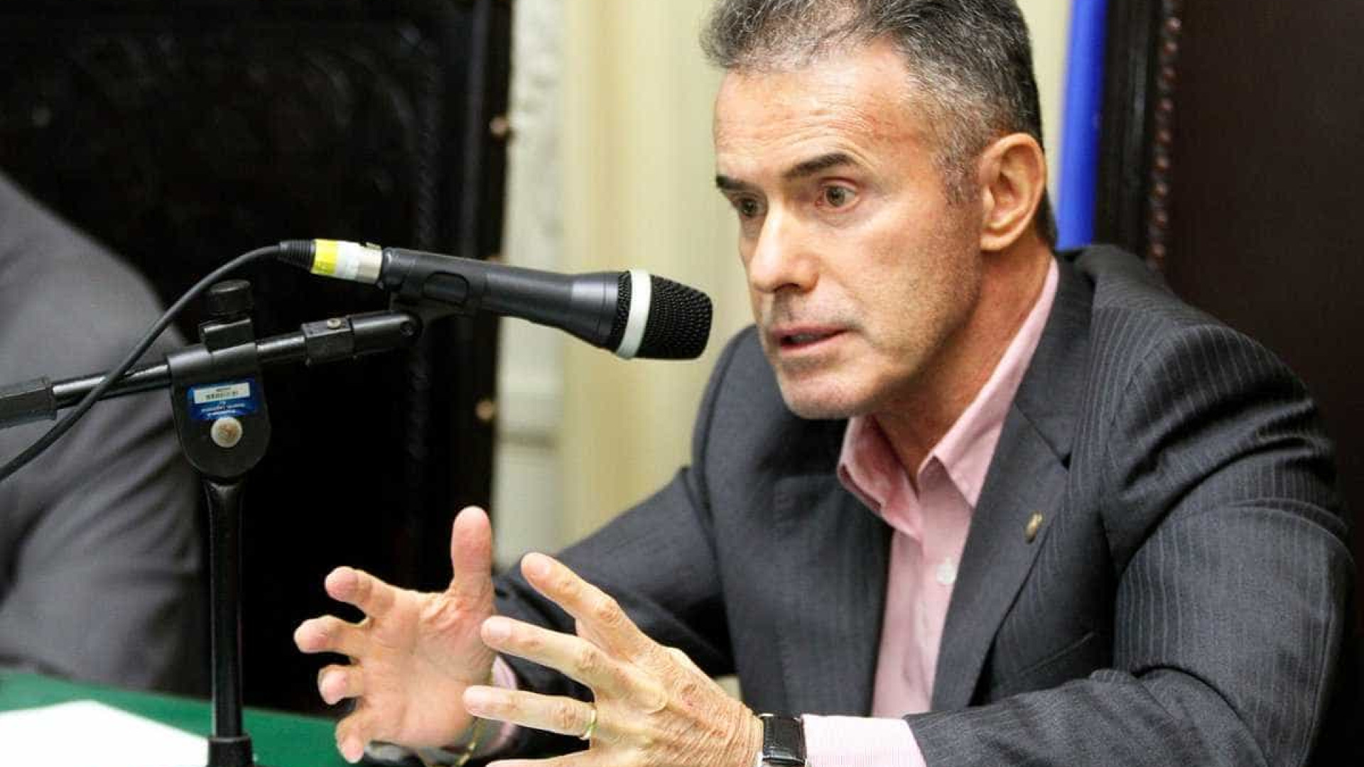 Procuradoria defende que deputados fiquem presos na Furna da Onça