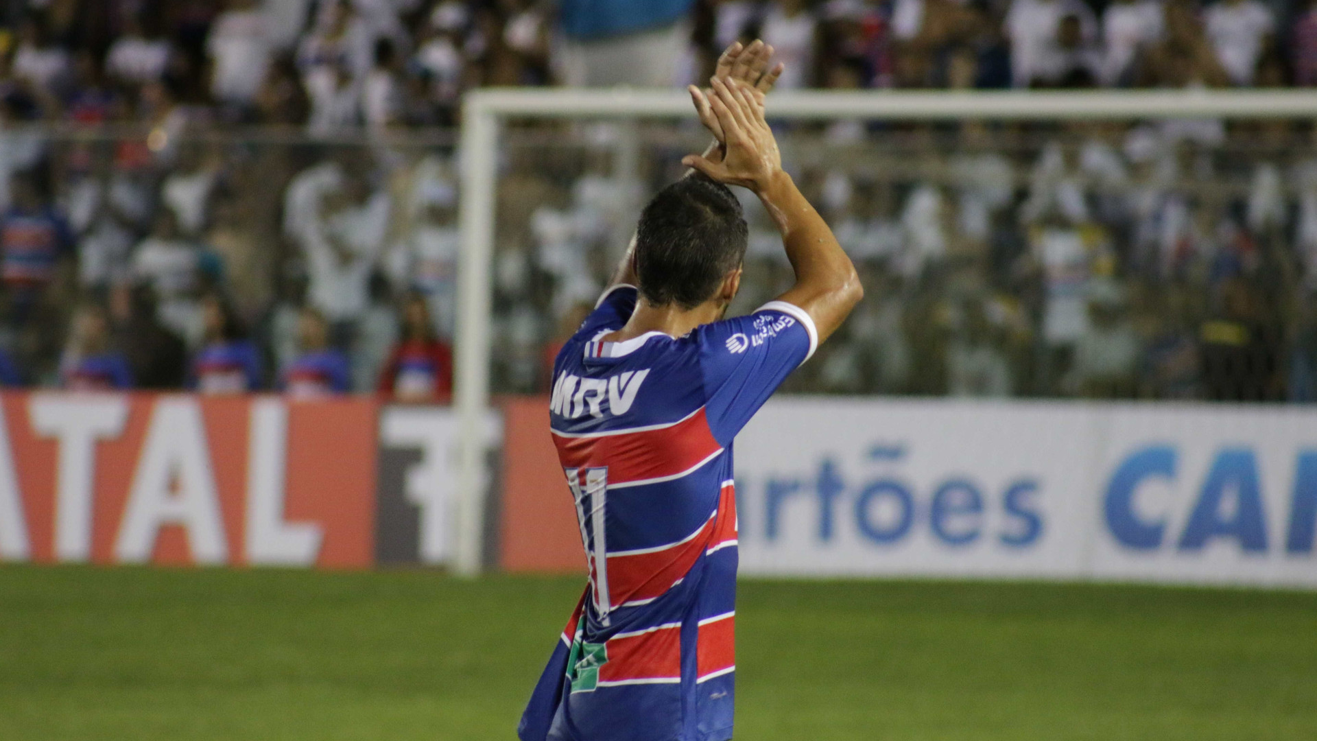 Fortaleza vence o Avaí e conquista o título da Série B do Brasileiro