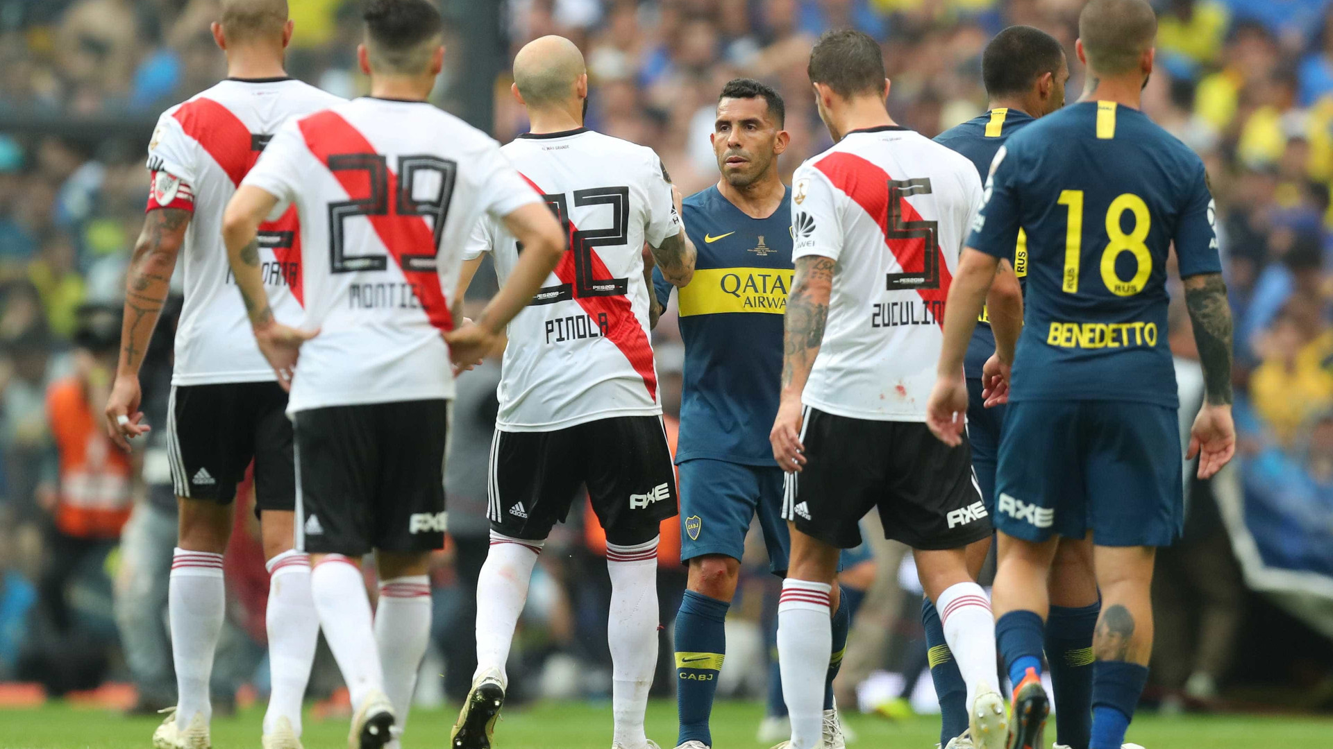 Em grande clássico, River e Boca empatam na 1ª final da Libertadores