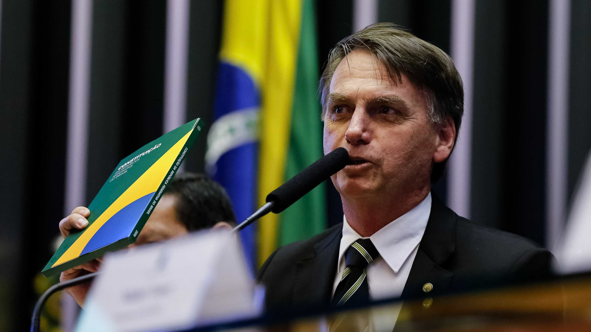 Bolsonaro viaja a Brasília para discutir Previdência e outros assuntos