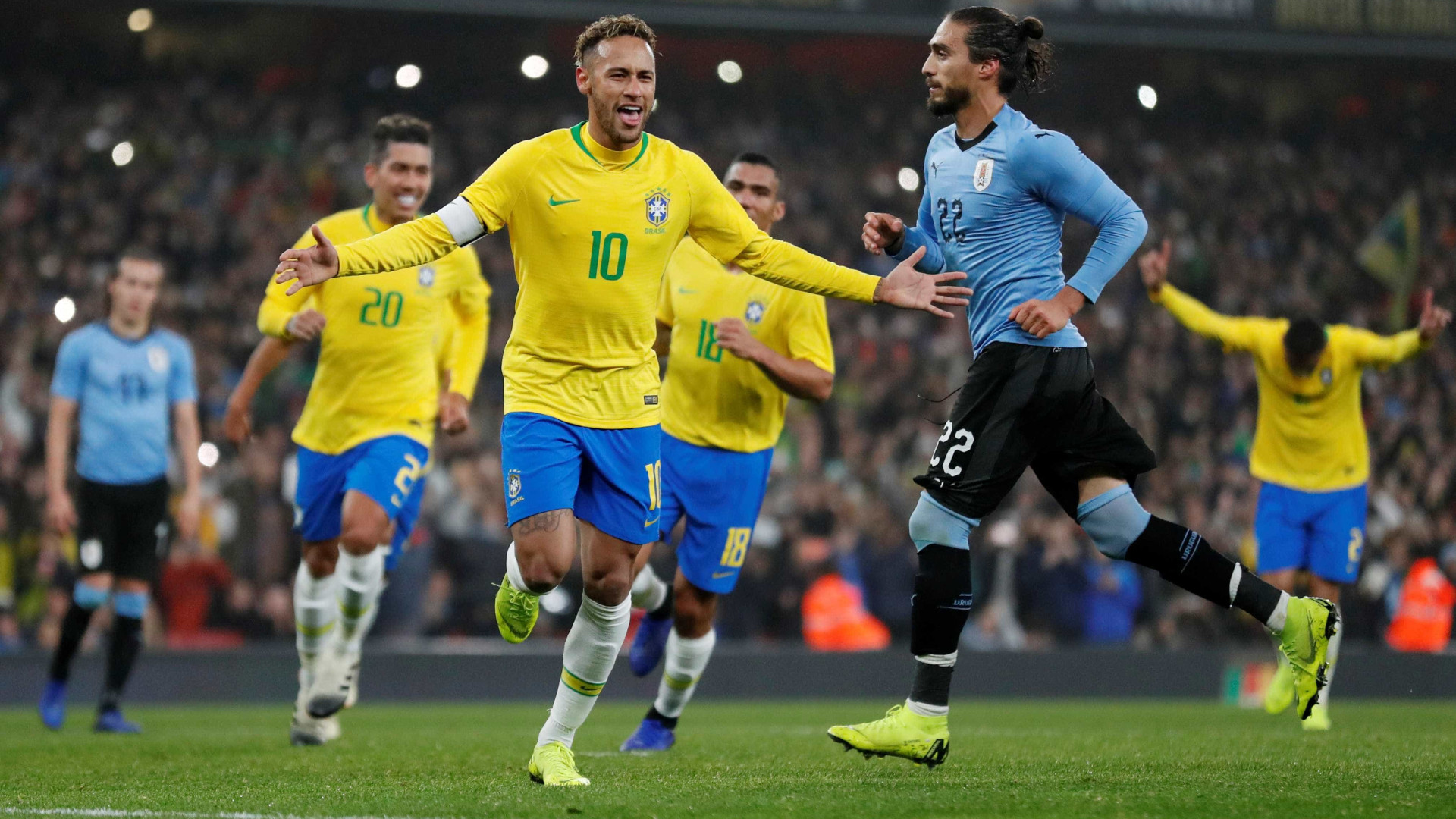 Brasil vence o Uruguai, mas tem dificuldades no 2º teste real após Copa
