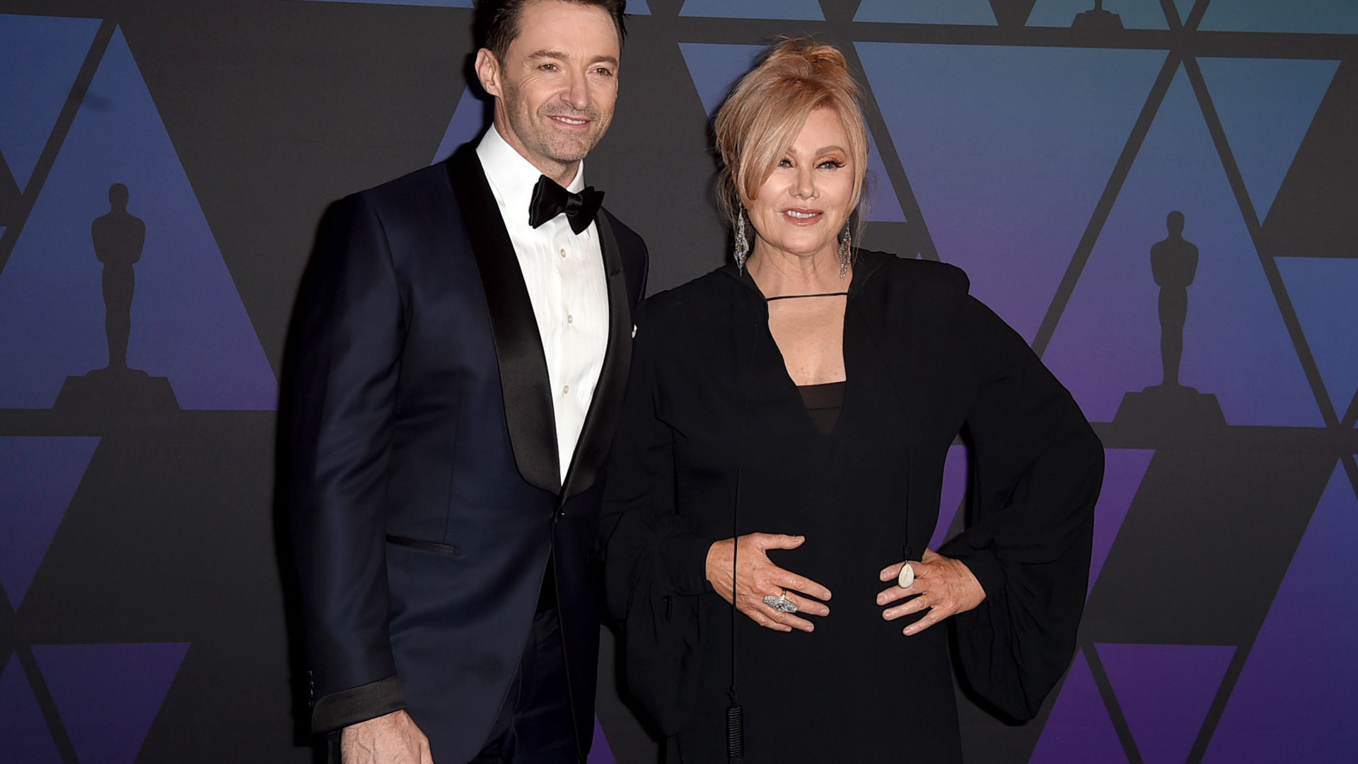 Casado há 22 anos, Hugh Jackman se declara à mulher em evento
