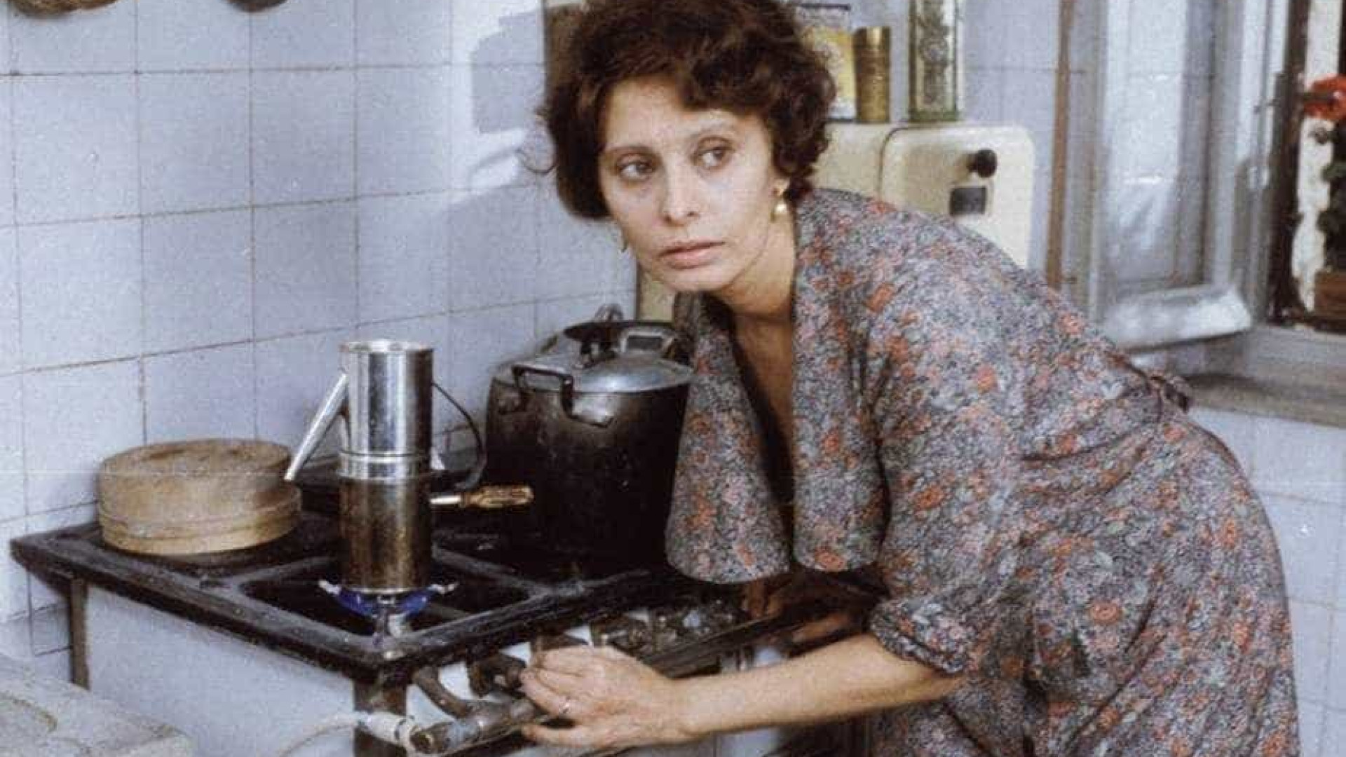 Robe usado por Sophia Loren em filme italiano vai a leilão
