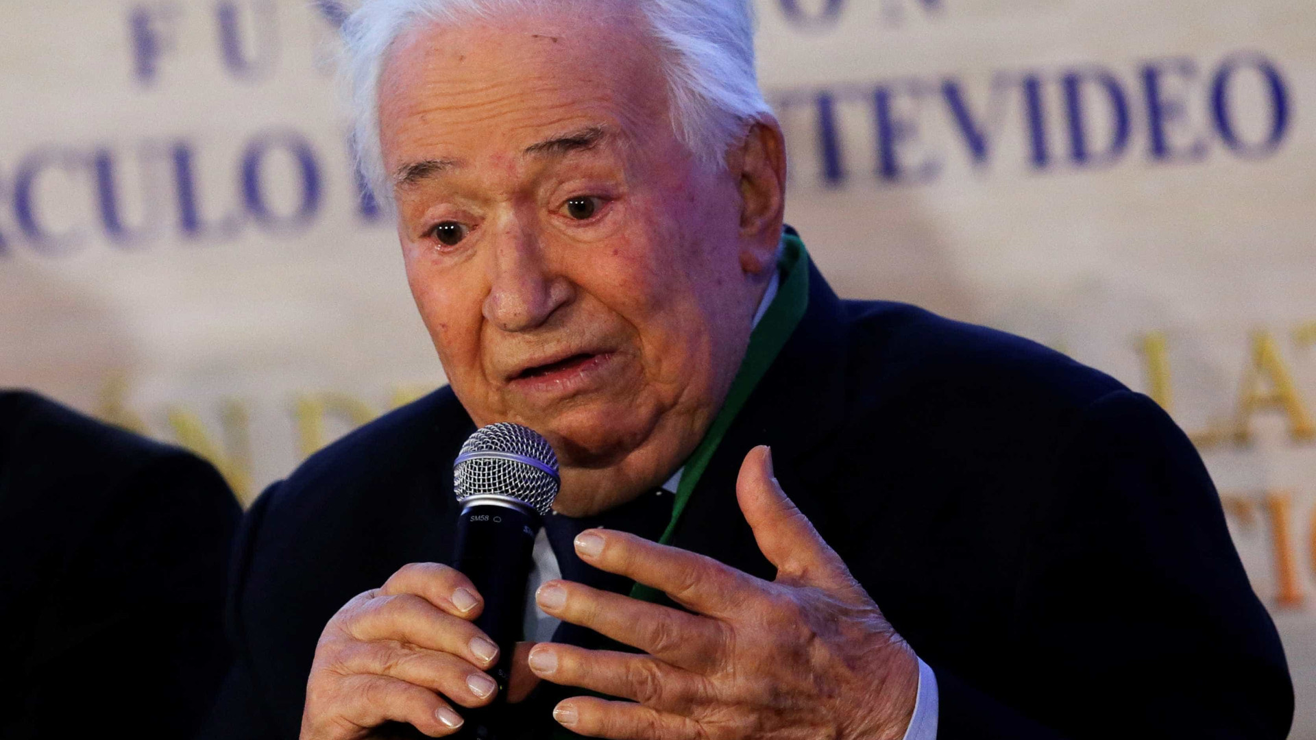 Morre ex-presidente da Colômbia Belisario Betancur