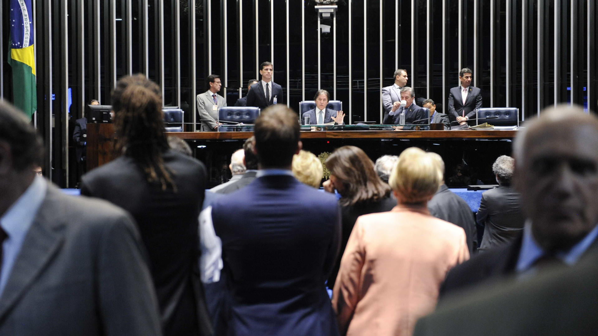 Com recomendação de veto a pauta-bomba, Senado pode não votar Orçamento