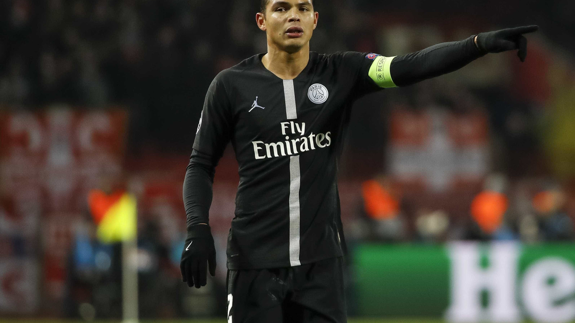 Thiago Silva supera Neymar e é eleito o melhor estrangeiro do Francês