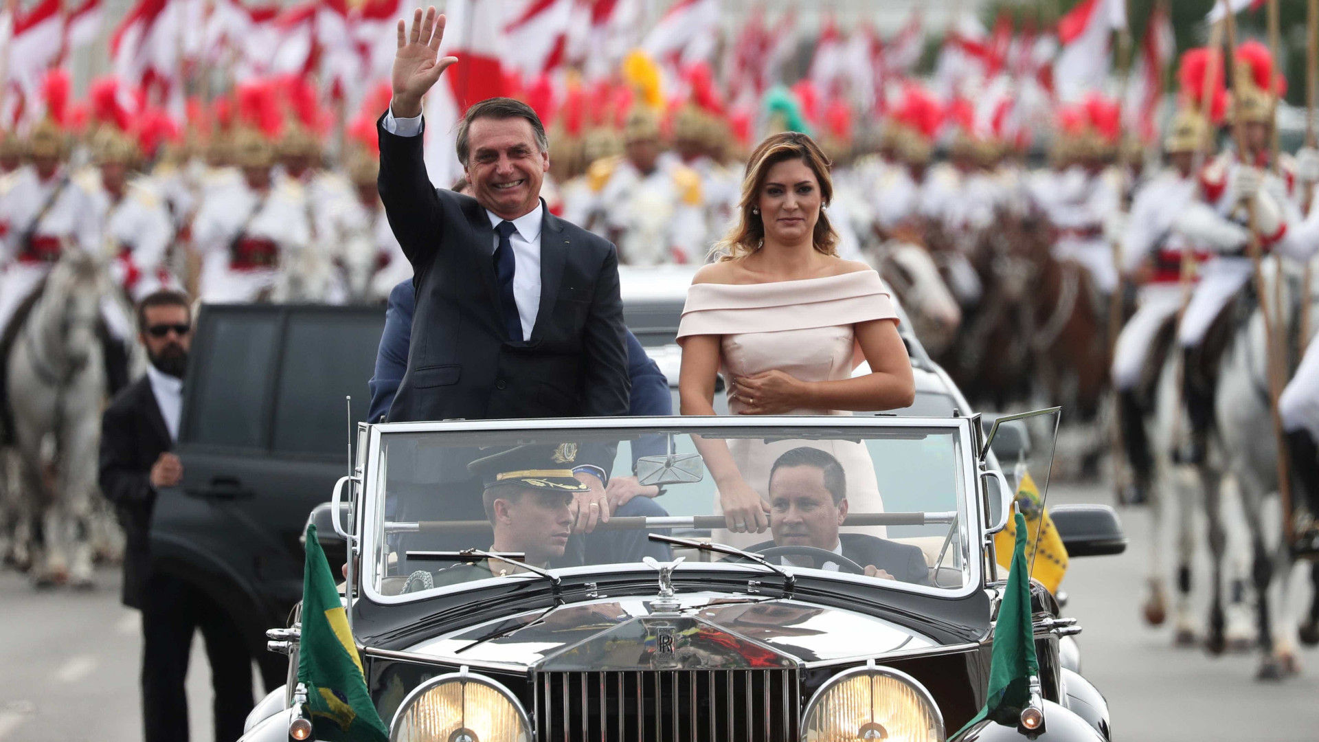 Bolsonaro é o novo presidente do Brasil; veja como foi a posse