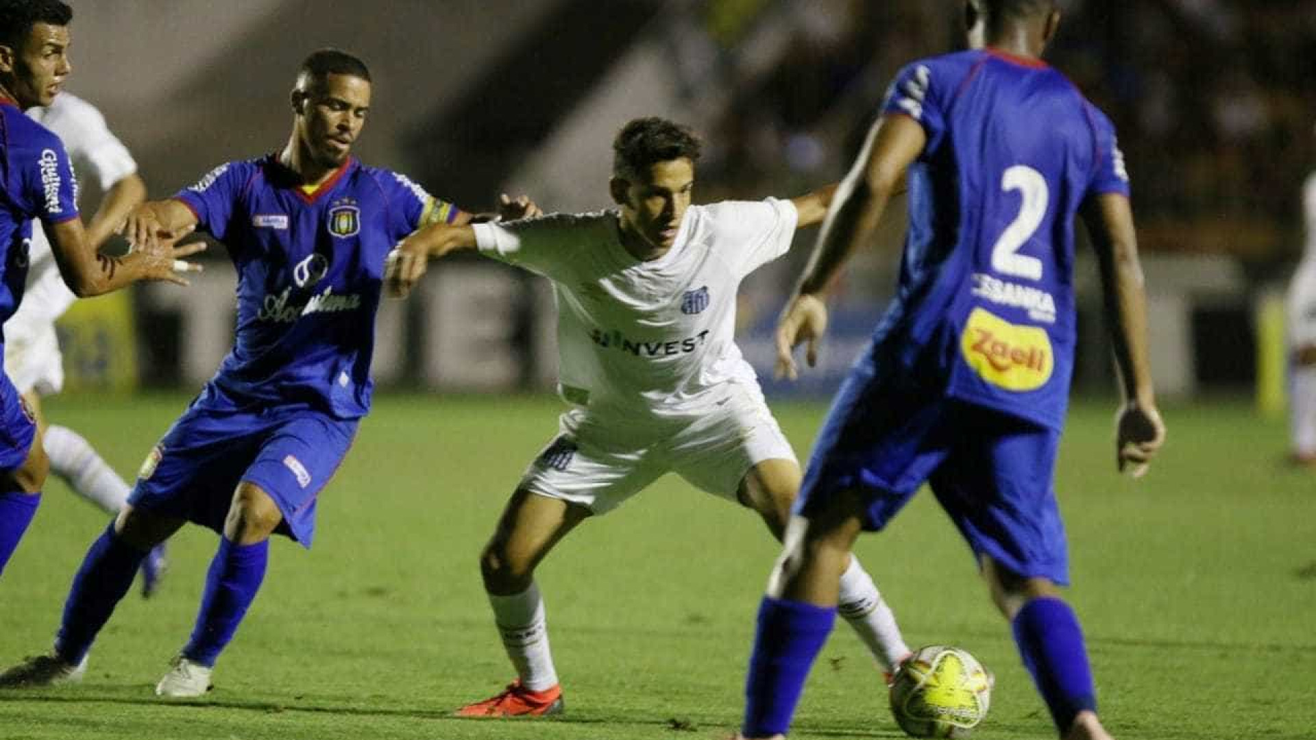Santos perde para o São Caetano e se complica na Copinha