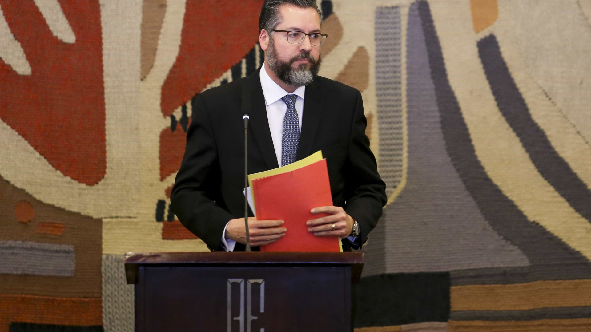 Itamaraty diz que novo mandato de Maduro é ilegítimo