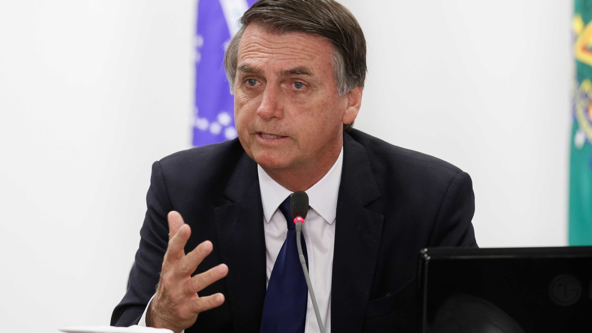 Bolsonaro posta currículo para mostrar que indicação de amigo é técnica