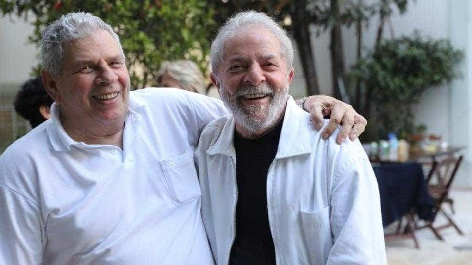Procuradora se manifesta contra a ida de Lula ao velório do irmão