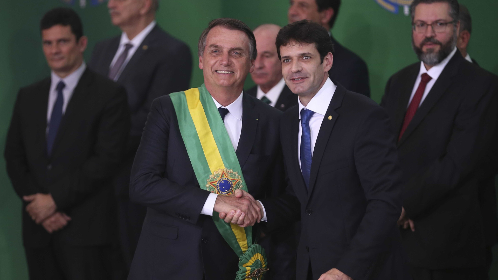 Ministro de Bolsonaro teria usado 'laranjas' para conseguir verbas