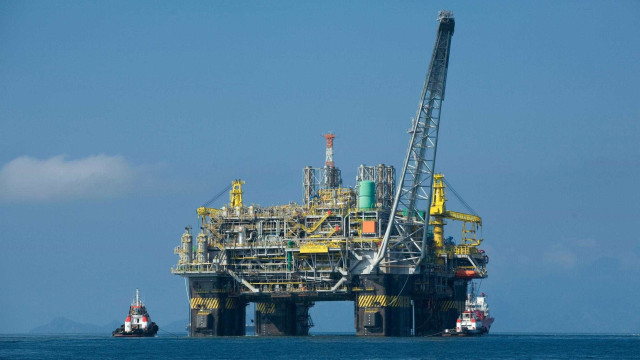 Arábia Saudita pede para Brasil diminuir produção de petróleo
