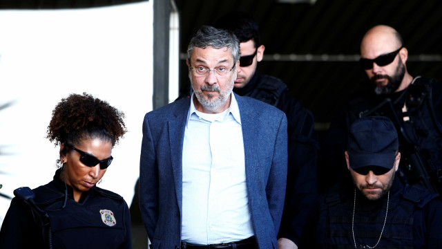 Palocci diz que Lula atuou diretamente em caso de propina; petista nega