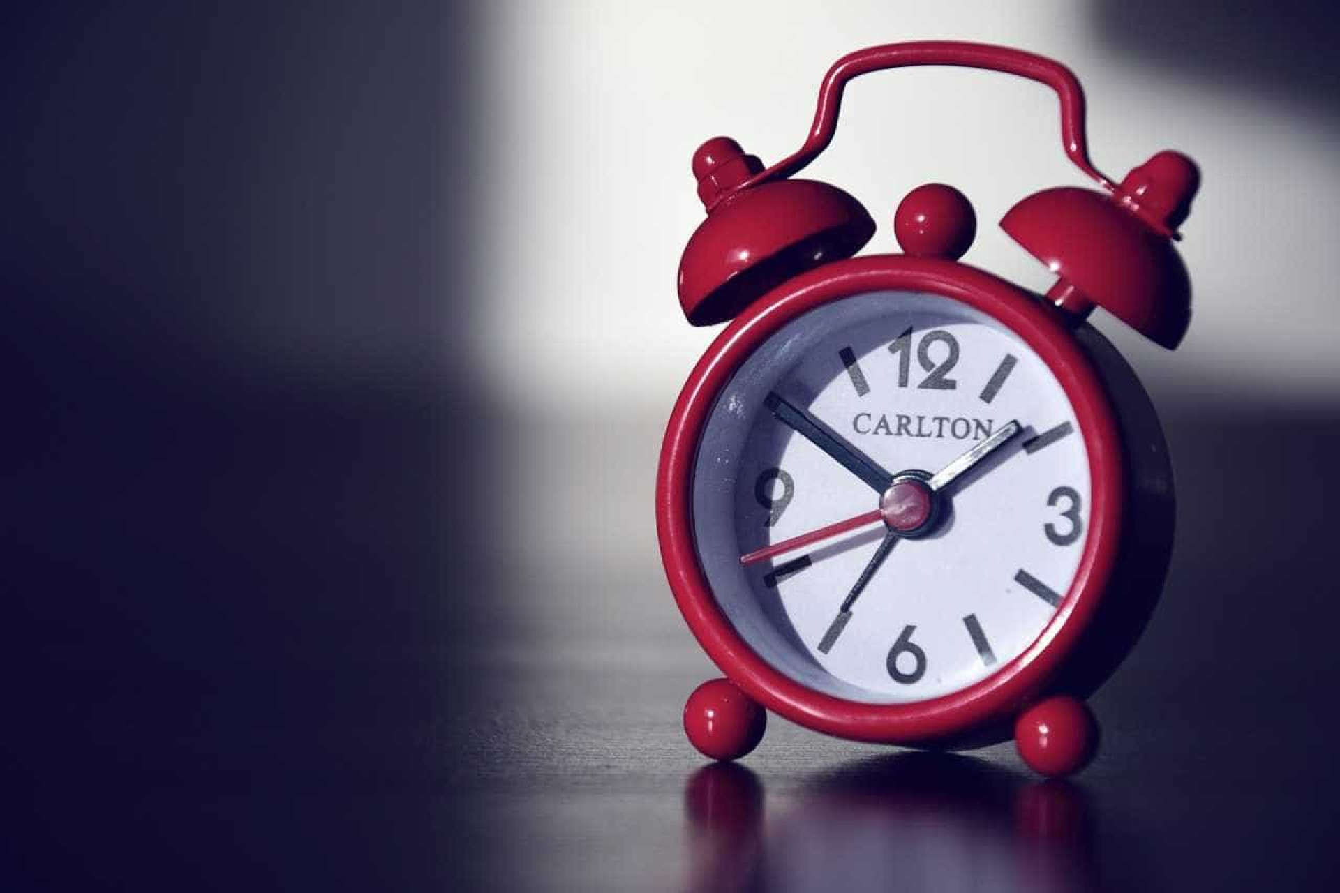 12 técnicas para conseguir acordar mais cedo