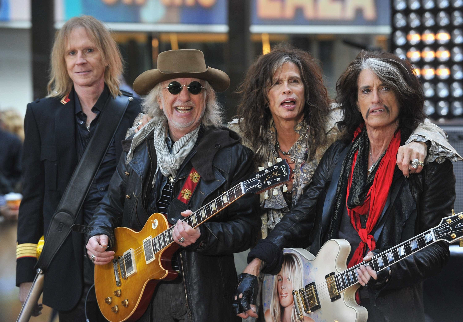 Steven Tyler nega que a banda Aerosmith irá acabar