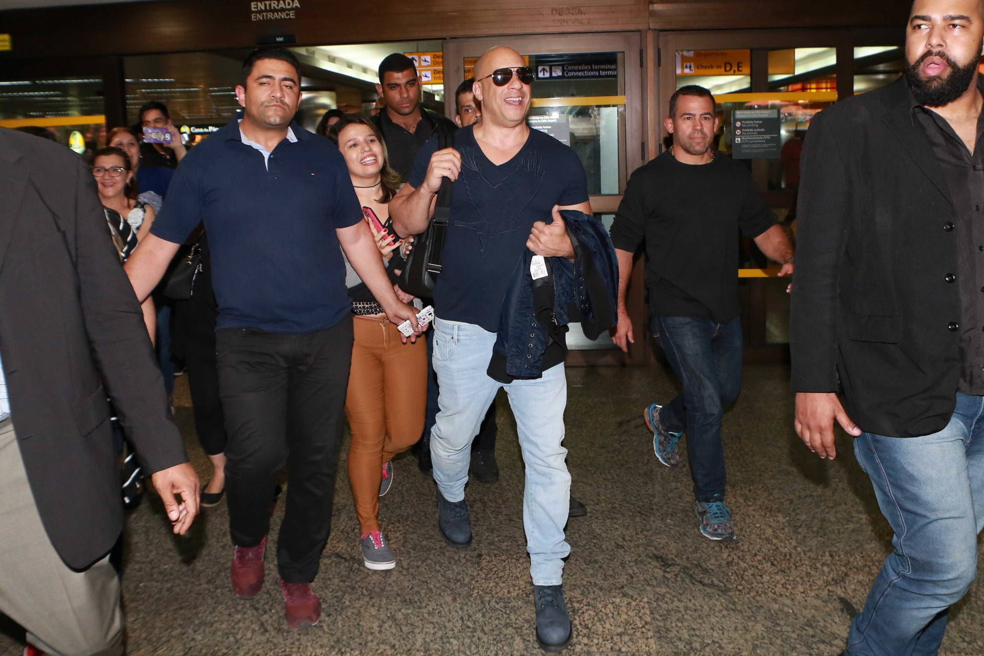 Vin Diesel chega ao Brasil e curte balada em São Paulo;
confira