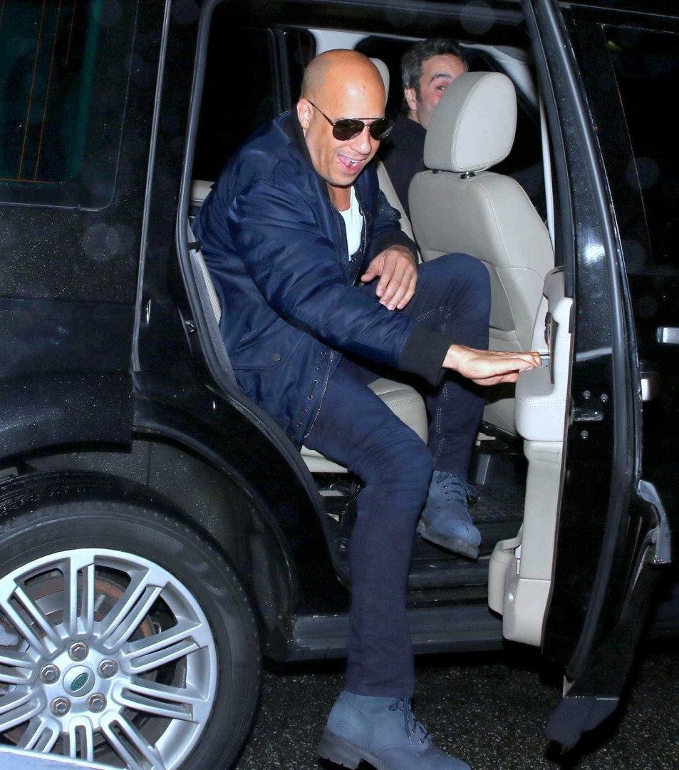 Vin Diesel chega ao Brasil e curte balada em São Paulo;
confira
