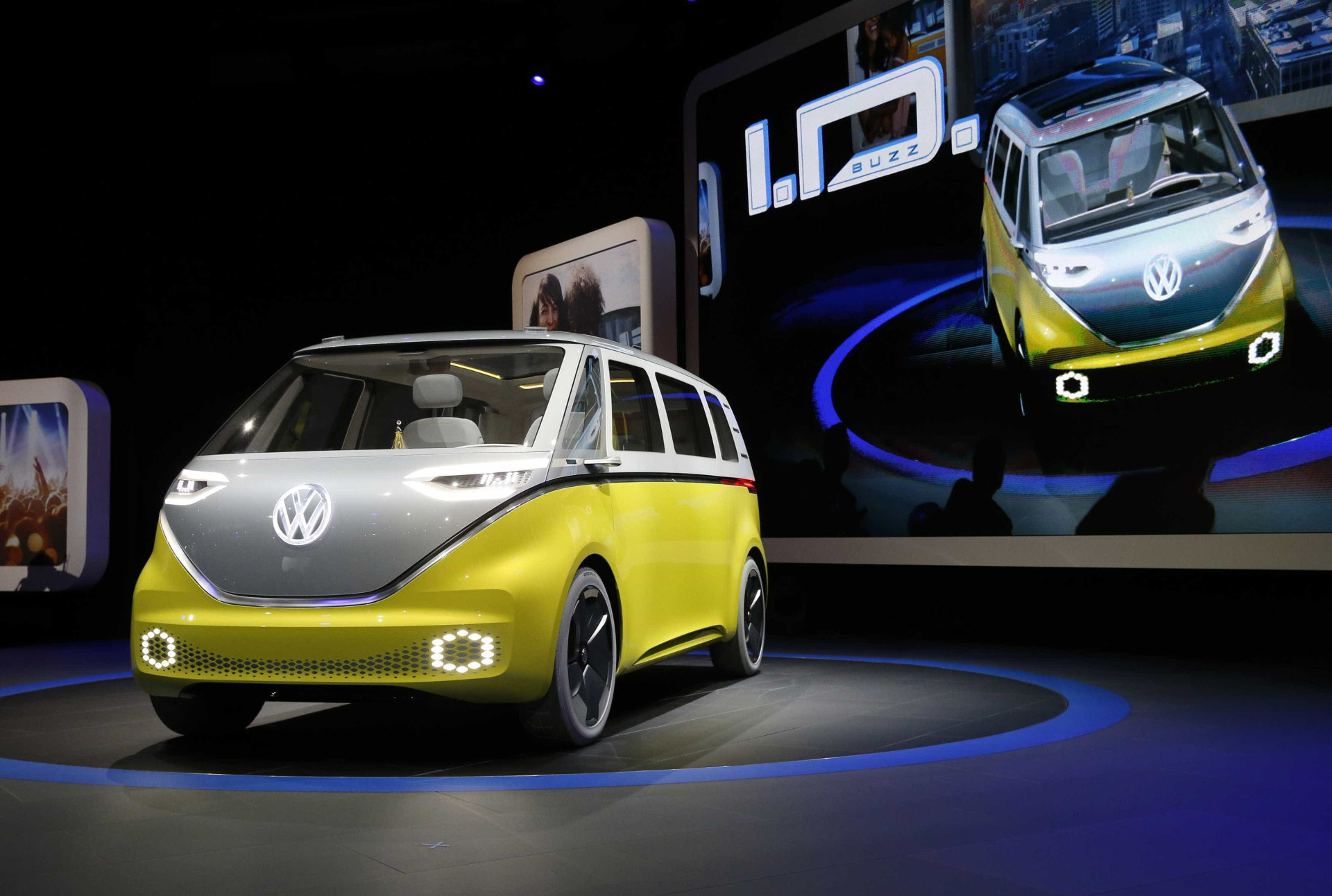 Confira os detalhes da ‘Kombi’ do futuro
apresentada Volkswagen