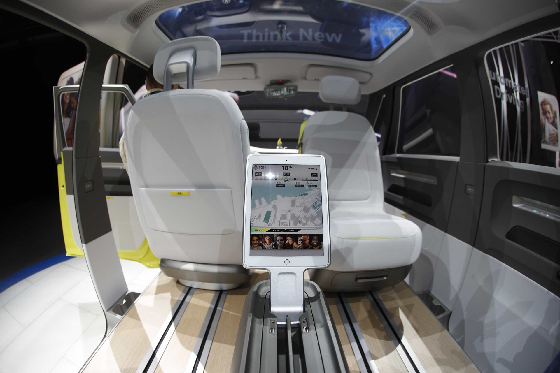 Confira os detalhes da ‘Kombi’ do futuro
apresentada Volkswagen