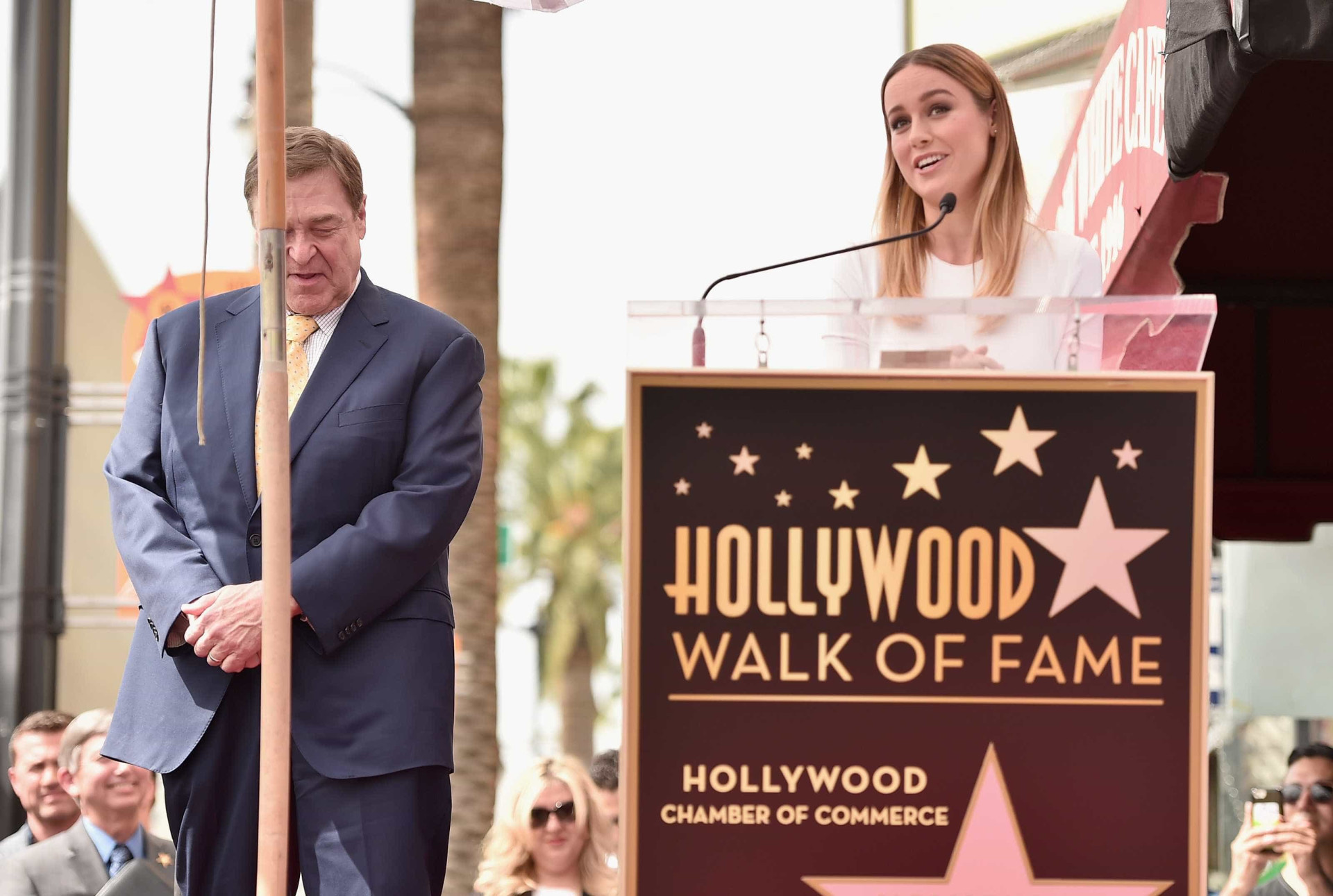 John Goodman recebe estrela na Calçada da Fama de Hollywood