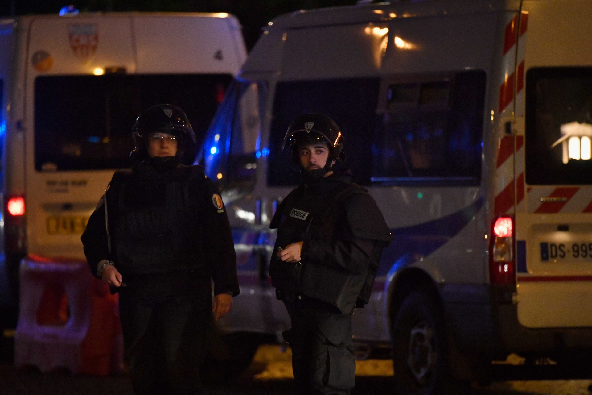 Veja imagens do ataque terrorista que atingiu Paris nesta quinta