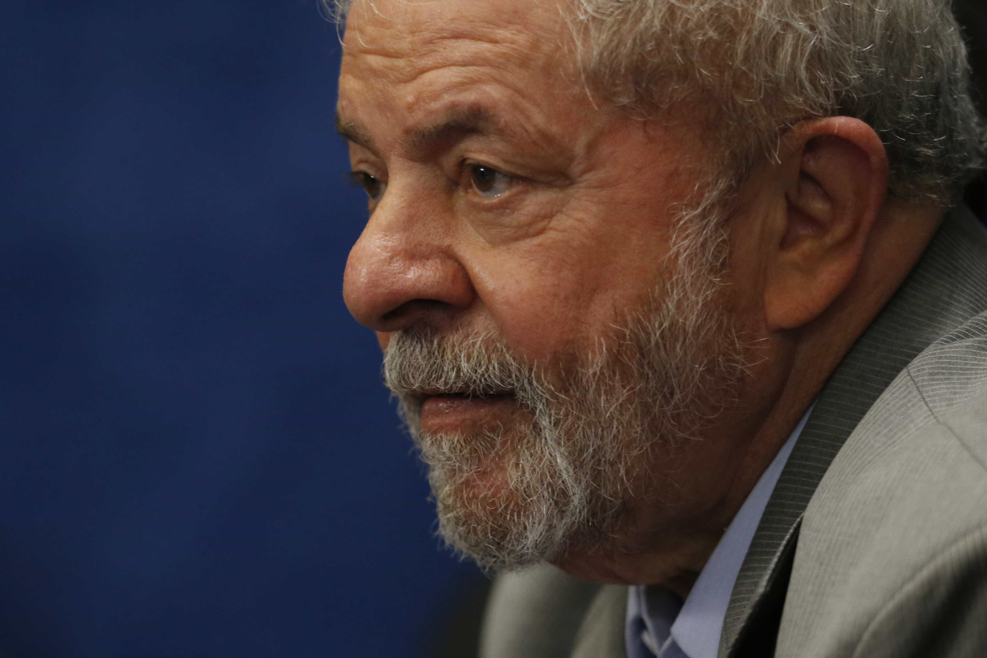 Relembre os maiores escândalos políticos do mundo