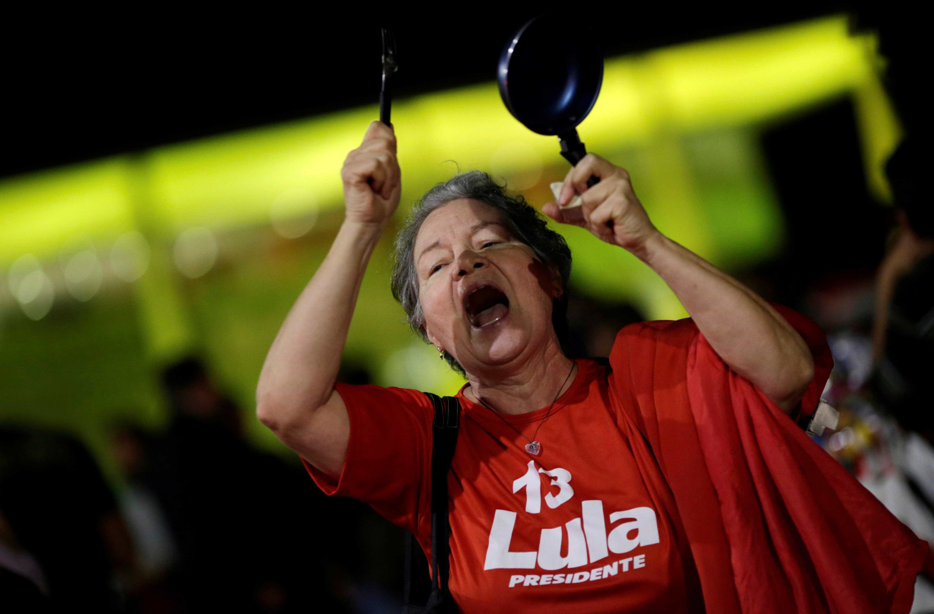 Manifestações em todo Brasil pedem
renúncia de Temer; imagens