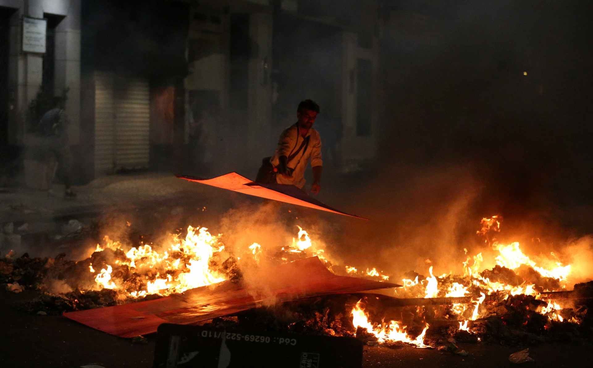 Manifestações em todo Brasil pedem
renúncia de Temer; imagens