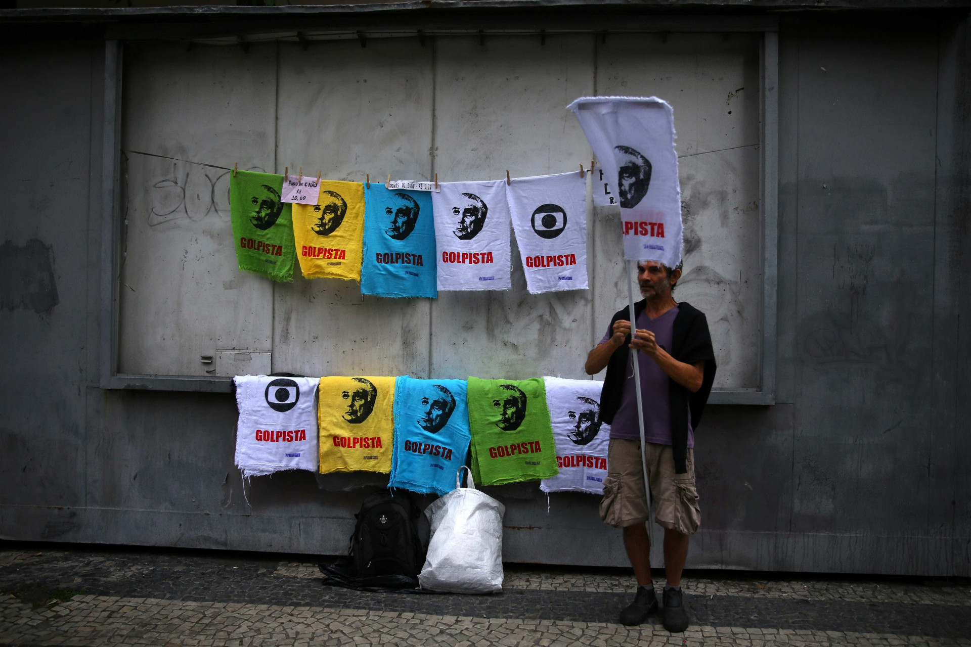 Manifestações em todo Brasil pedem
renúncia de Temer; imagens