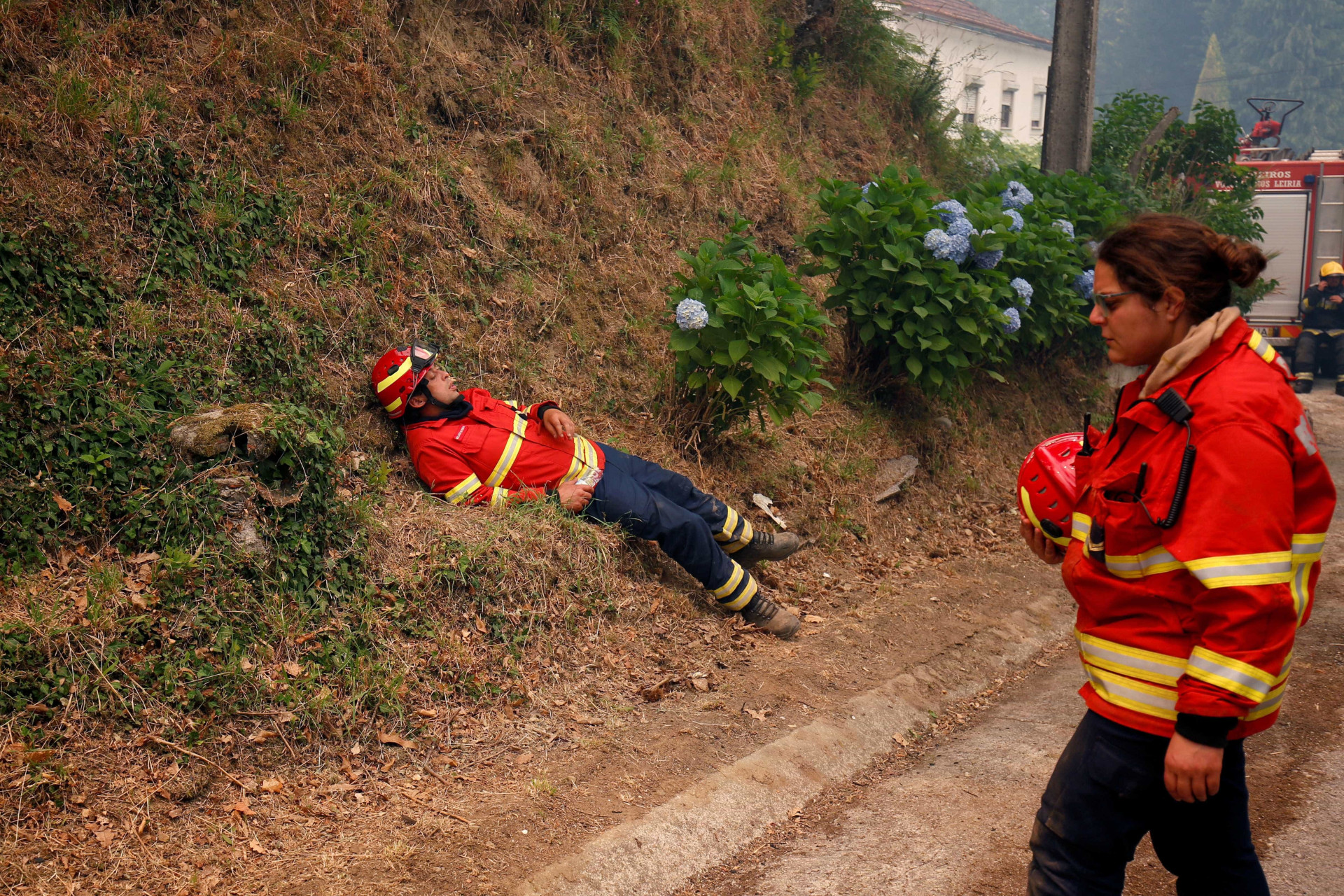 Veja as fotos do incêndio que deixou mais de 60 mortos em Portugal