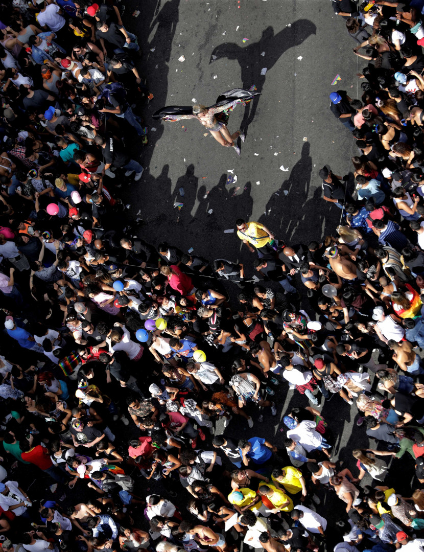 21ª Parada do Orgulho Lgbt reúne 3 milhões de pessoas em São Paulo