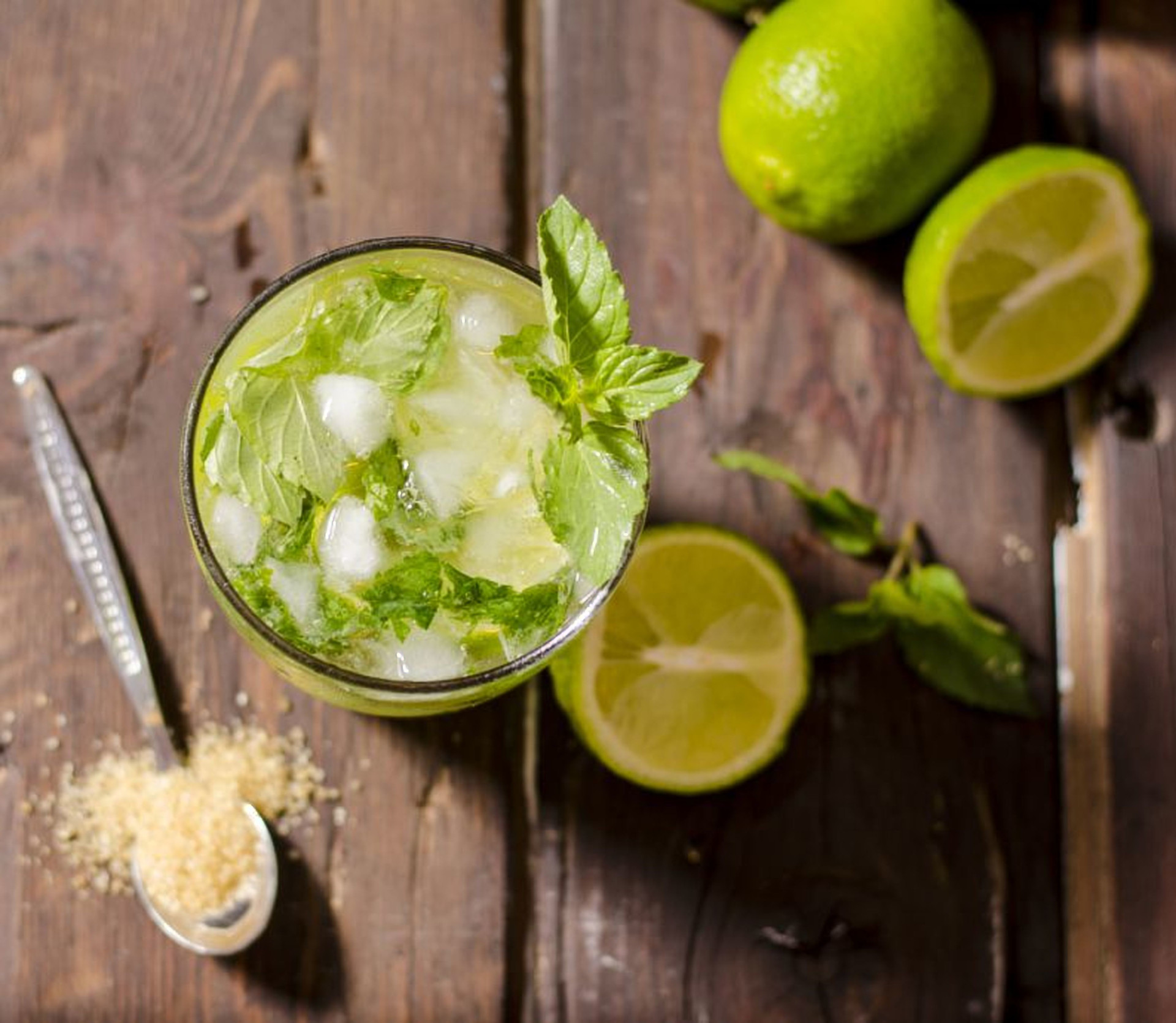 Receitas fáceis: aprenda a fazer 10 drinks clássicos