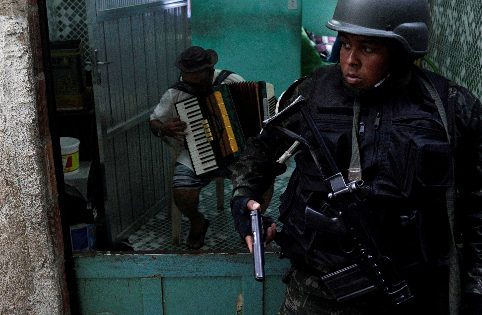 Veja as principais imagens dos 6 dias de ocupação na Rocinha