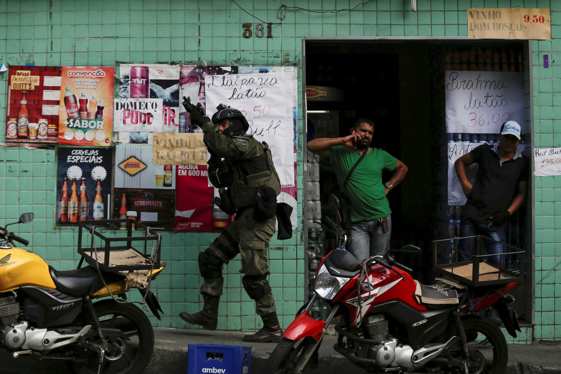 Veja as principais imagens dos 6 dias de ocupação na Rocinha